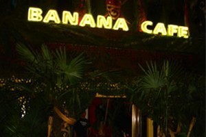 Happy Hour Paris - Banana Café