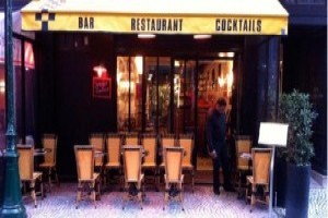 drole d'endroit pour une rencontre happy hour