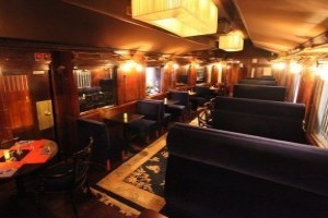 Happy Hour Paris - Le Wagon Bleu