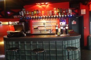 Happy Hour Paris - Peace & Love